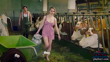 Blondie sex robot cheats on her master in a barn