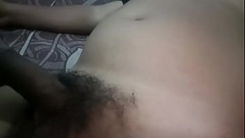 Plis ngentot aku dong  kata mama tiriku