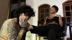 secretarias fazendo um filme lesbico sexy e intenso