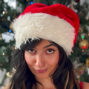 Aaliyah Yasin Gives You a Christmas Treat