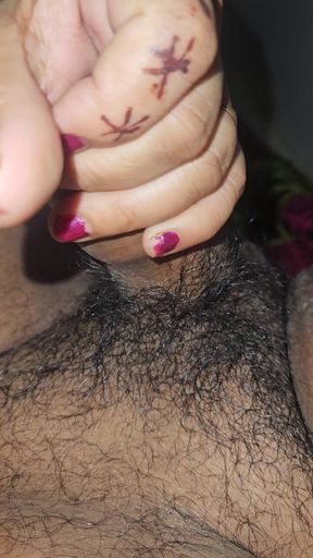 Blowjob with Mehandi on Hand