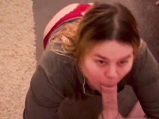 That babe wanted to screw me so bad that babe wouldn’t stop asking.