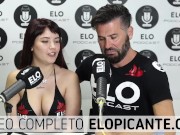 ELO PODCAST LE PEGA CON LA PALETA A JOHA BETTINA