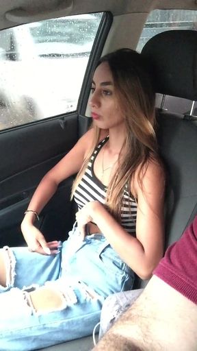 Girl masturbates in front of driver of platarforma.