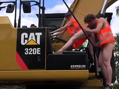 Anorexic! Hungerhaken auf Bagger durchgefickt!