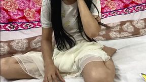 The Virgin Girl Asked to Fuck Her Pussy After Seeing Her Tuition Teacher's Thick Cock