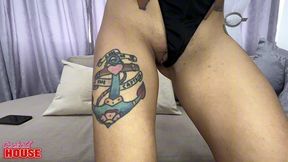 essa morena gostosa deu o cu num menage intenso com 2 caras