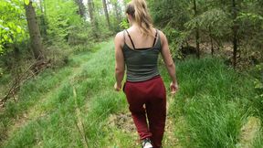 Blowjob in the woods