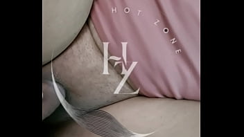 Hotzone183- frotando mi verga con rica concha