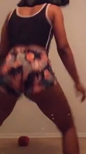 Watch Me Shake This Ass 😍‼️