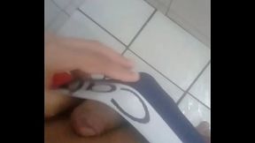 Punhet&atilde_o no banheiro part1