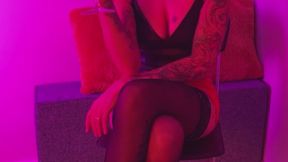 Fetish fantasies with Solesmad : A Night out with your friends ends up at a QOS MILF´S house FOOTJOB´S - HAND JOB -BLOWJOB´S - CUMSHOT - PANTYHOSE -QOS - MILF