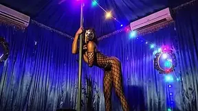 Showing off my skills practicing when a high roller walks in   gets HOT in the private room!!