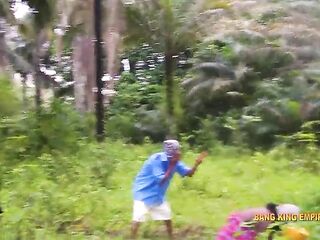 Older big beautiful woman and Hardcore Large Cock pornstar have a fun sexy sex in Afro forest