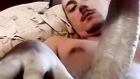 Rock hard unshaved prick amateur gets sexy passionate blowjob