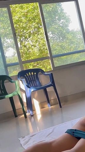 Practica De Yoga Con Gran Hermanastra