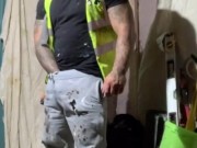 Tradie builder Andyleexxx wanking off on building site
