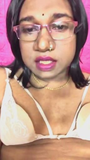 Indian shemale Akhila put tube and masturbate her pee hole   Clip 1