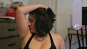 SMELLING MY SWEATY ARMPITS, FEET AND BOOBS AFTER WORKOUT