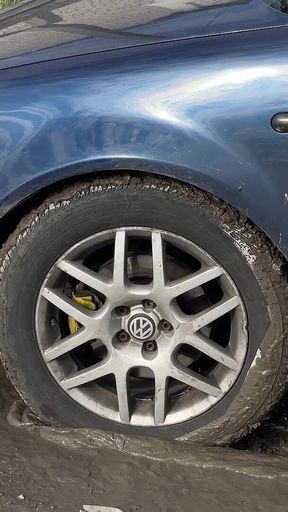 Car Stuck in Mud: Desperate Masturbation, Sloppy Blowjob & Public Facial Cumshot