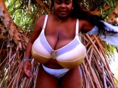 Maja meets Miosotis - Mio-s White Lingerie Strip