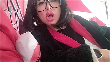 burpin sexy Chantal: blowjob and burps
