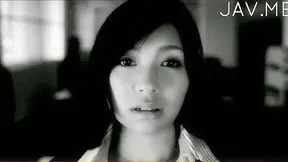 Chica Japonesa Tímida Recibe Un Toyinísmo En Su Coño Sediento