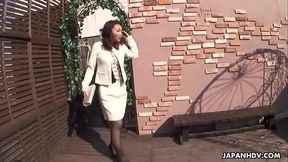 Servant getting his dick sucked by the master'_s babe