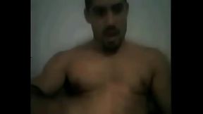 Big Brother Brasil 12 - Yuri se masturbando na cam. www.hausofgaay.blogspot.com