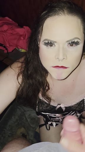 Riley cumslut in booth