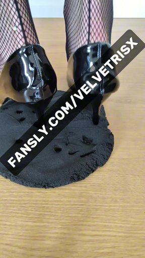 This crunch is addictive... The teaser ends here, but the full session is waiting for you in my Vault. Enjoy every step!