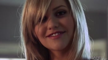 Mia Malkova's Sultry Solo: Blonde MILF Teases, Masturbates & Satisfies