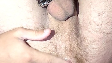 Masturbation of an anal rose with hands‐free cum.
