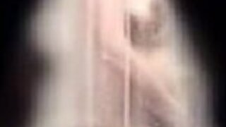 Undercover Cams Flashing unter der Dusche two