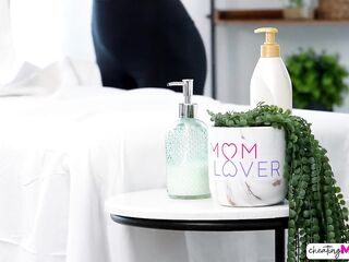 Stepmoms Hawt Massage - S2e7