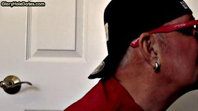 Homemade DILF sucks gloryhole pecker in closeup