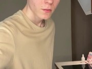 y’all ever see sum n just be like… why tho