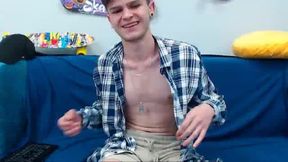 Brandon Gets Naked, Shows Us All of His Body