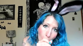 Bunny BJ &quot_Cum On My Face&quot_ Tattoo Wet Sloppy