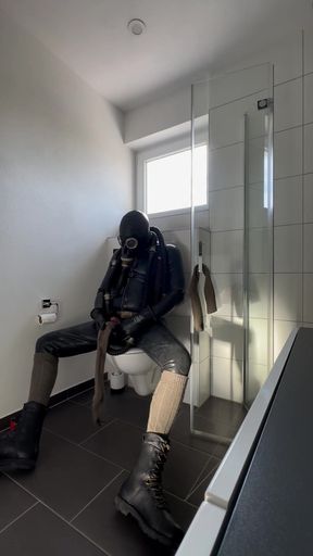 Memorable moment from "Bundeswehr Kniestrumpf wixx"