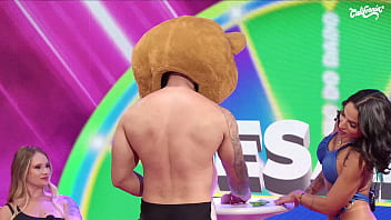 AULA DE BOQUETE COM CINCO GOSTOSAS NUAS