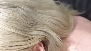 Interracial mamada, cabalgando &#8211; POV anal Película POV de una MILF rubia amateur follada analmente por una BBC