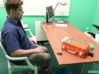 Fake Hospital - Screwed in doctors office during the time that boyfriend is right there - creampie Squirting mother I'd like to fuck