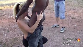 baisee par un tres beau soldat en exterieurvoici une video faite avec un de ...