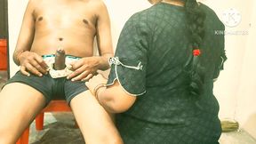 Indian Desi Mom&#039;s Sucking Disc in Mouth