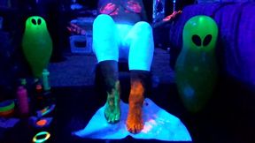 A Little Feet Play, Little Bit of Body Paint & Playing with My Kitty Kat