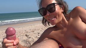 handjob on the nude beach! hope nobody saw us!  Only Fans @Appleliu-76