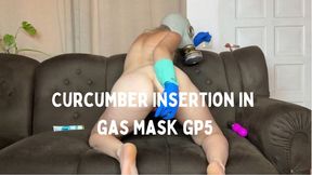 insertion cucumber in gas mask gp5