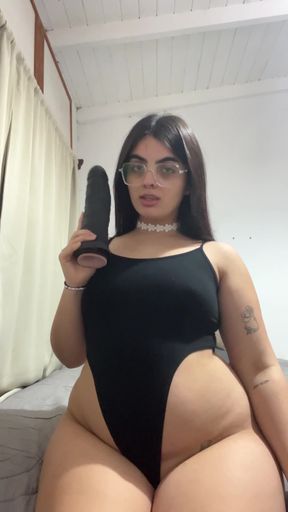 Goddess amateur explores femdom dynamics