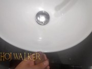 Masturbándome en el baño